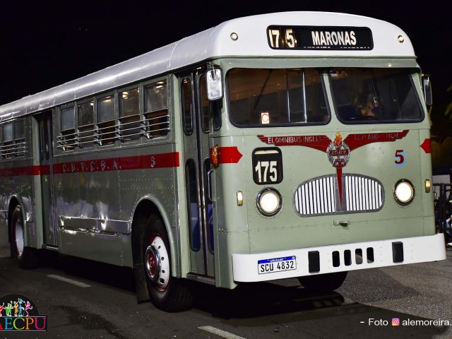 desfile 150